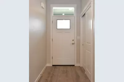 2364 SW 25th Street, Redmond, OR 97756 - Photo 2