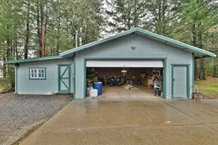2056 Rockydale Rd, Cave Junction, OR 97523 - Photo 24
