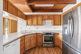 69288 Sabrina Ln, Sisters, OR 97759 - Photo 10