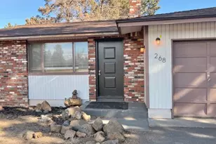 268 SE 15th St, Bend, OR 97702 - Photo 2