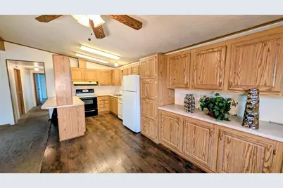 5131 Bristol Avenue, Klamath Falls, OR 97603 - Photo 4