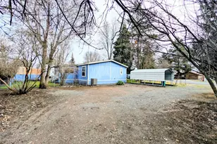 5131 Bristol Ave, Klamath Falls, OR 97603 - Photo 2