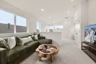 3843 NE Petrosa Ave, Bend, OR 97701 - Photo 30