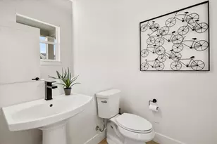 3843 NE Petrosa Ave, Bend, OR 97701 - Photo 10