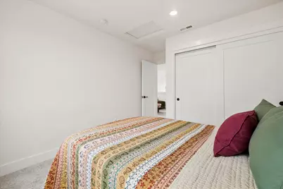 3843 NE Petrosa Avenue, Bend, OR 97701 - Photo 34