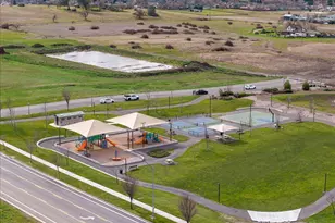 3969 Sunleaf Ave, Medford, OR 97504 - Photo 38