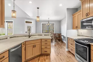 3969 Sunleaf Ave, Medford, OR 97504 - Photo 18