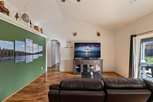 631 Nottingham Terrace, Eagle Point, OR 97524 - Photo 14