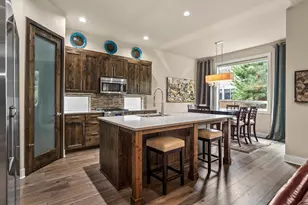 3053 NW Clubhouse Dr, Bend, OR 97703 - Photo 12