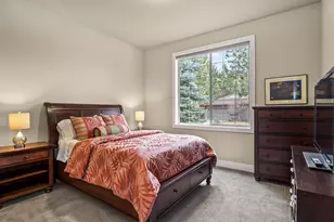 3053 NW Clubhouse Dr, Bend, OR 97703 - Photo 20