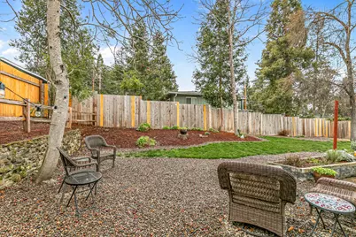 501 Liberty Street, Ashland, OR 97520 - Photo 30