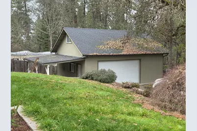 4090 Williams Highway, Grants Pass, OR 97527 - Photo 8
