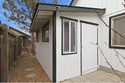 3041 SW Salmon Avenue, Redmond, OR 97756 - Photo 20
