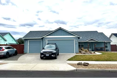 2921 NW 19th Street, Redmond, OR 97756 - Photo 1