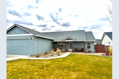 2921 NW 19th Street, Redmond, OR 97756 - Photo 2