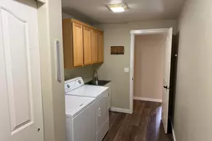 2921 NW 19th St, Redmond, OR 97756 - Photo 46