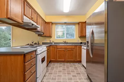 1309 Fortune Drive, Medford, OR 97504 - Photo 6