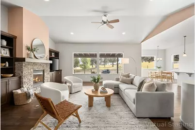 890 Cinnamon Teal Drive, Redmond, OR 97756 - Photo 2