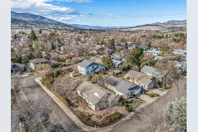 139 N Wightman Street, Ashland, OR 97520 - Photo 26