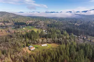 424 Genverna Glen, Grants Pass, OR 97527 - Photo 10
