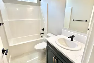 646 Terrazzo Wy, Medford, OR 97501 - Photo 10