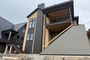 3024 NW Polarstar Ave, Bend, OR 97703 - Photo 2