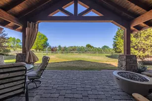 66255 White Rock Loop, Bend, OR 97703 - Photo 18