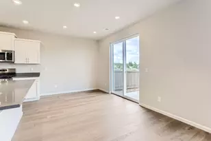 20695 Town Dr, Bend, OR 97701 - Photo 6