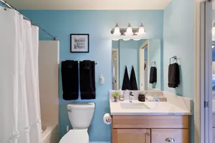 111 NW Hawthorne Ave, Bend, OR 97703 - Photo 10