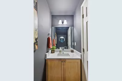 111 NW Hawthorne Avenue #APT 1, Bend, OR 97703 - Photo 14