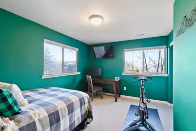 111 NW Hawthorne Avenue #APT 1, Bend, OR 97703 - Photo 12