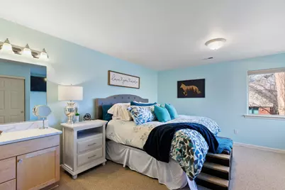 111 NW Hawthorne Avenue #APT 1, Bend, OR 97703 - Photo 24