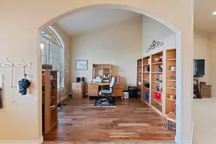 3503 Alderwood Dr, Medford, OR 97504 - Photo 8