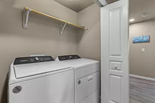 701 NW Green Forest Cir, Redmond, OR 97756 - Photo 12