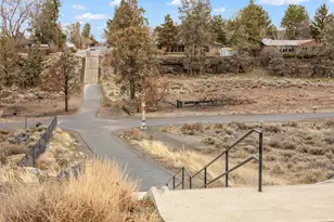 2215 SW Stonehedge Ct, Redmond, OR 97756 - Photo 28