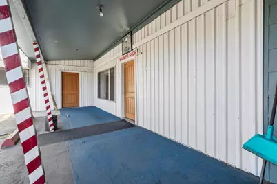 1633 Division Street, Klamath Falls, OR 97601 - Photo 2