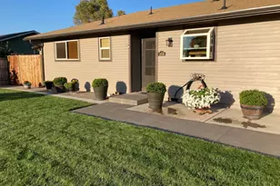 1456 SW 17th Street SW, Redmond, OR 97756 - Photo 1