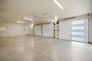 60734 Golf Village Loop, Bend, OR 97702 - Photo 30