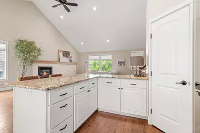 4375 Vista Pointe Drive, Medford, OR 97504 - Photo 12