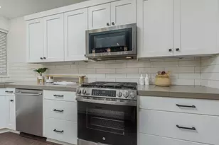 1649 NW William Clark St, Bend, OR 97703 - Photo 12