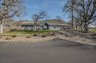 13290 Table Rock Rd, Central Point, OR 97502 - Photo 50