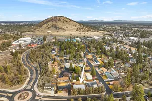 1540 NE Bear Creek Rd, Bend, OR 97701 - Photo 8