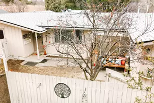 1540 NE Bear Creek Rd, Bend, OR 97701 - Photo 2