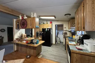 701 Tawn Cheree, Medford, OR 97501 - Photo 6