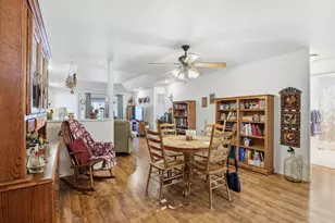 533 Brittni Ln, Central Point, OR 97502 - Photo 8