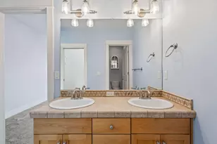 1082 SE Yarrow Ave, Madras, OR 97741 - Photo 24