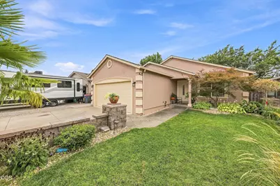 18 Scholarship Way, Medford, OR 97501 - Photo 2