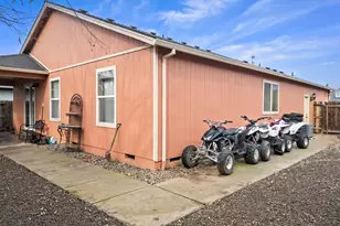 18 Scholarship Way, Medford, OR 97501 - Photo 34