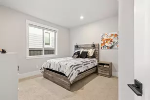 3038 NW Butte View Dr, Bend, OR 97703 - Photo 14