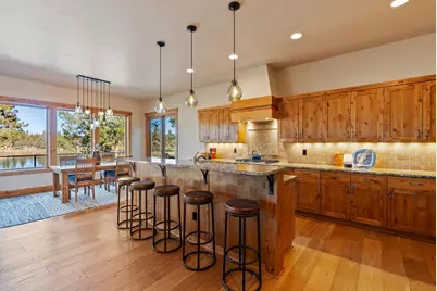 16892 Royal Coachman Drive, Sisters, OR 97759 - Photo 12